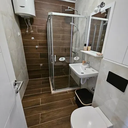 Ami L4-9 Apartment